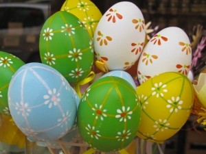 easter-eggs-decoration-1386022-m